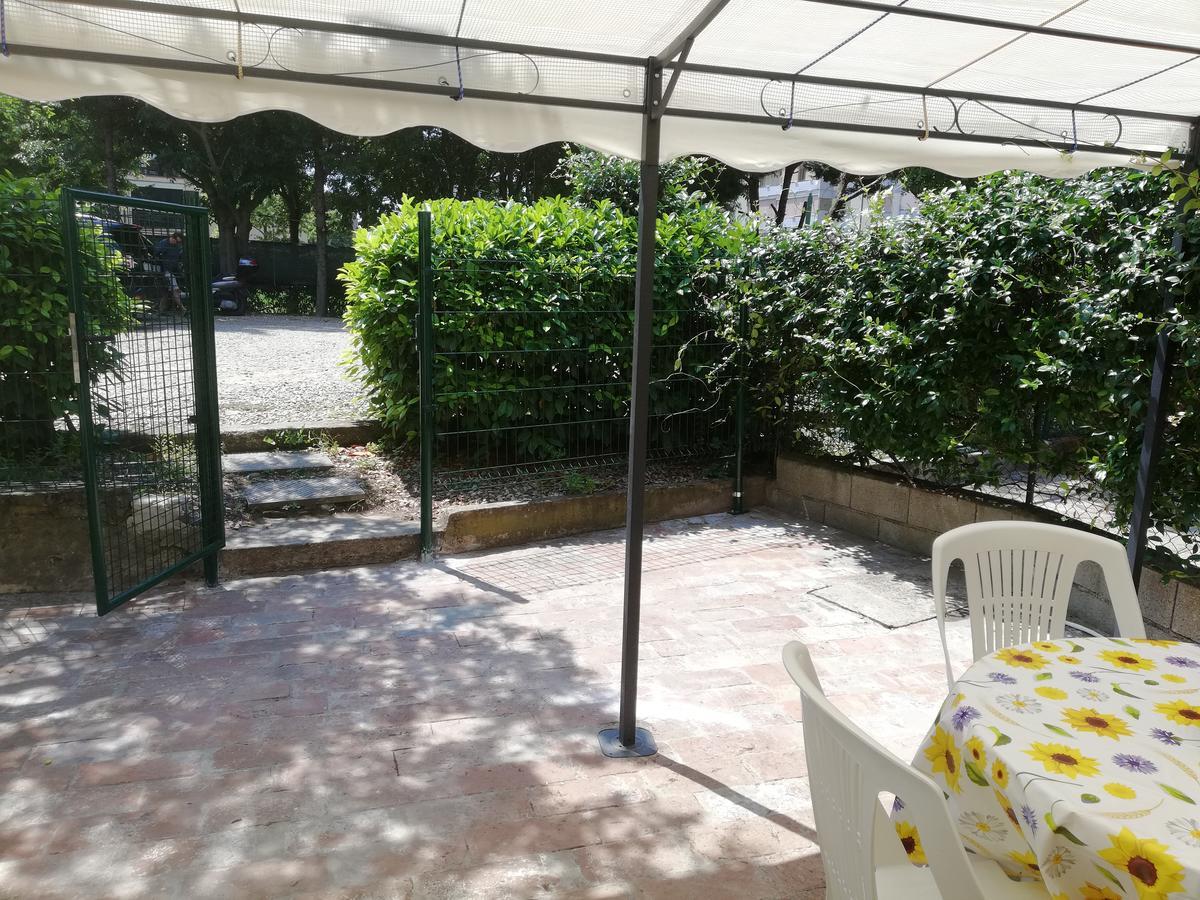 La Piccola Oasi Con Parcheggio Lägenhet Florens Exteriör bild